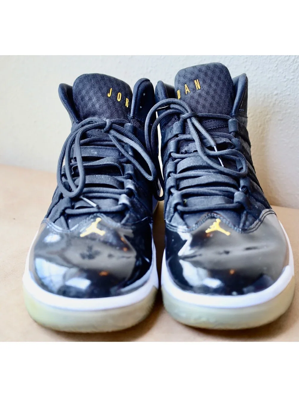 Size 11.5 - Air Jordan Max Aura Black Gold Mens Authenticated